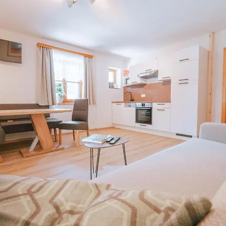 Haus Toplitzsee Nahe Dem Grundlsee Und Toplitzsee Gossl